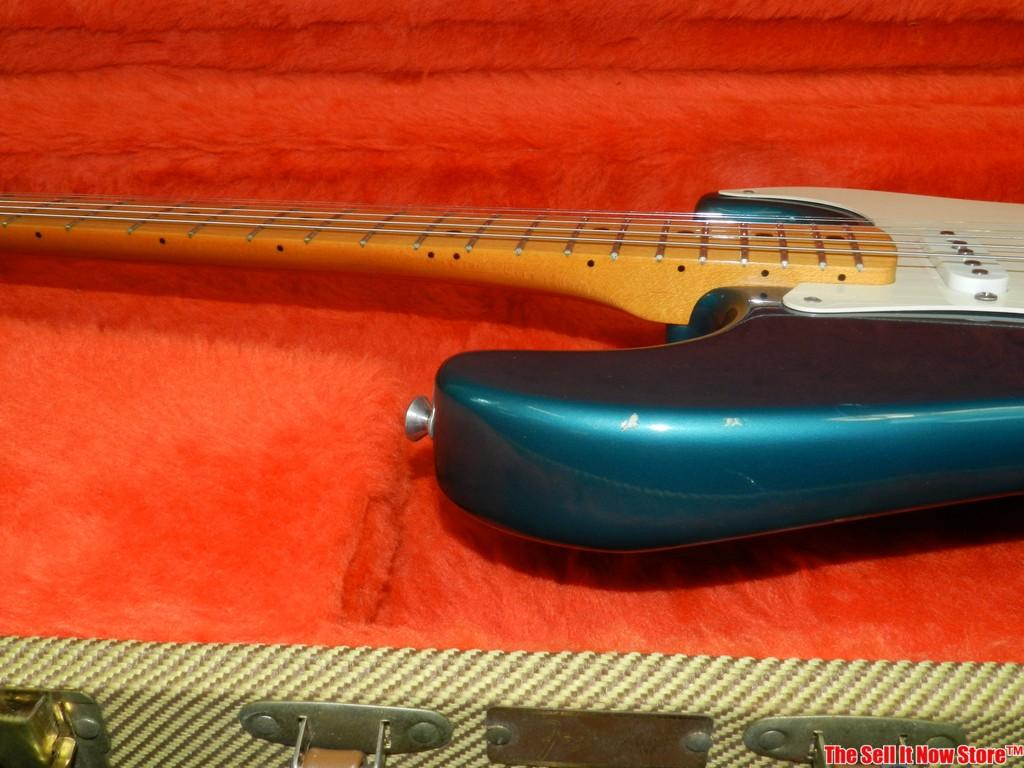Fender American Standard Stratocaster Electric Guitar Sn V056843