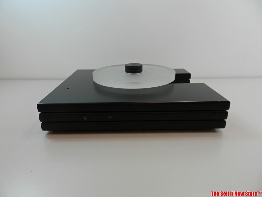 The Well Tempered Lab Turntable