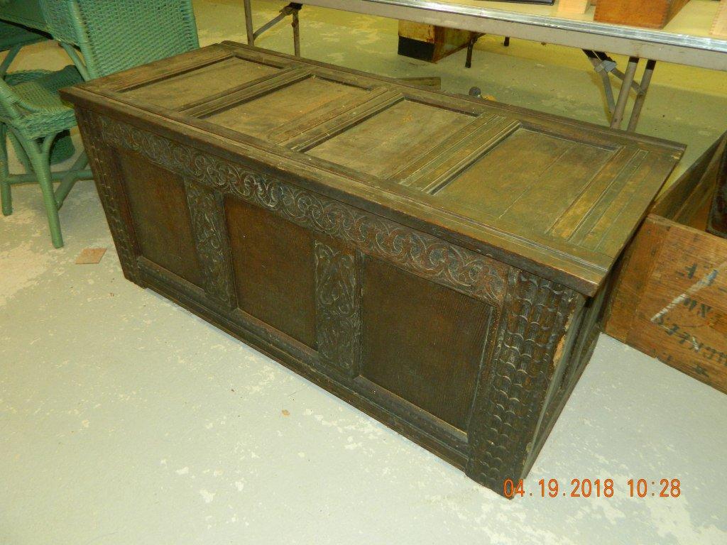 SOLID WOOD TRUNK