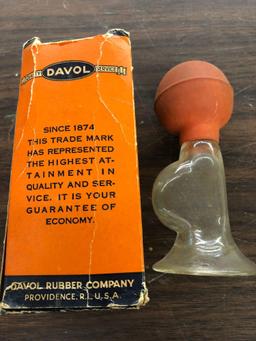 Davol English breastfeeding pump