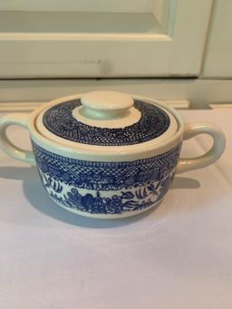 Butterdish / sugar bowl