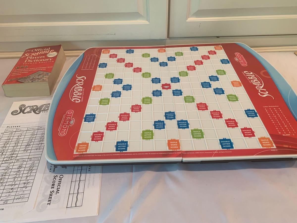 Diamond anniversary edition scrabble with book