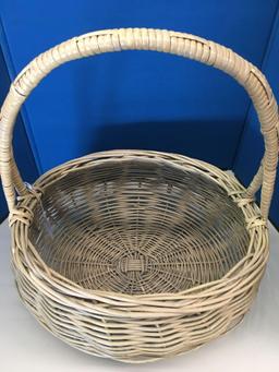 Gathering basket