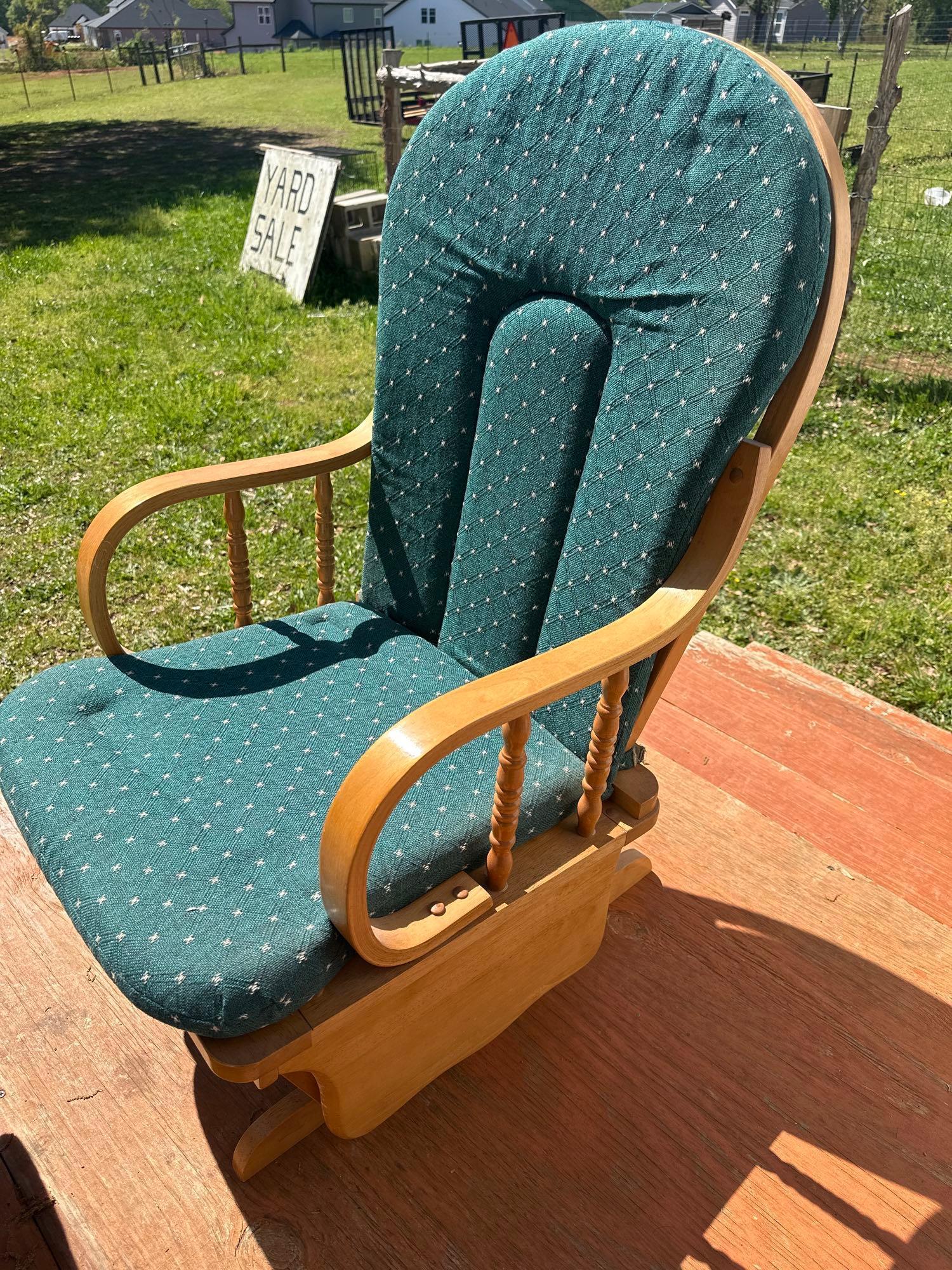 Wooden Glider With Ottoman