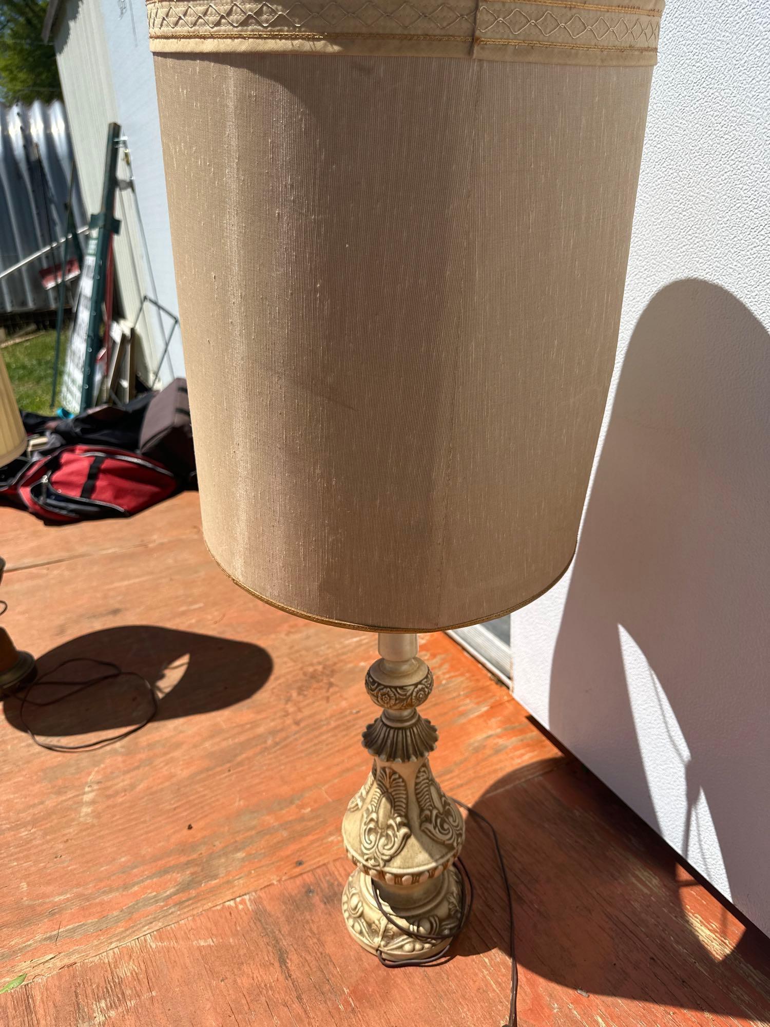 Table Lamp With Shade