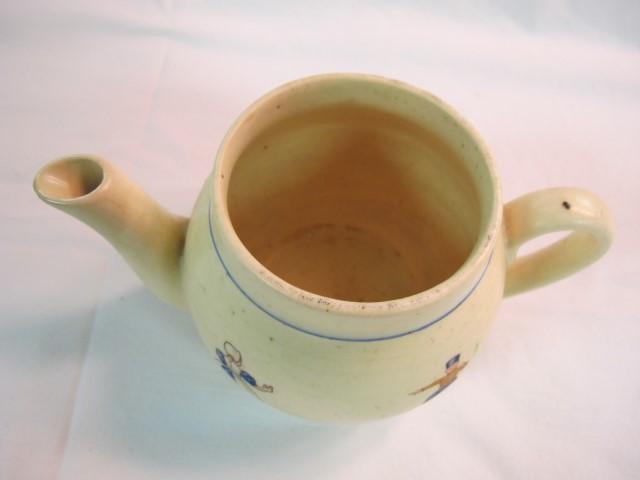 ROSEVILLE DUTCH TEA POT 1915  3" TALL MINT