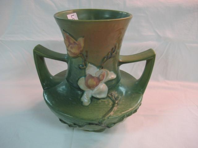 ROSEVILLE MAGNOLIA 1940S VASE 93-9 MINT