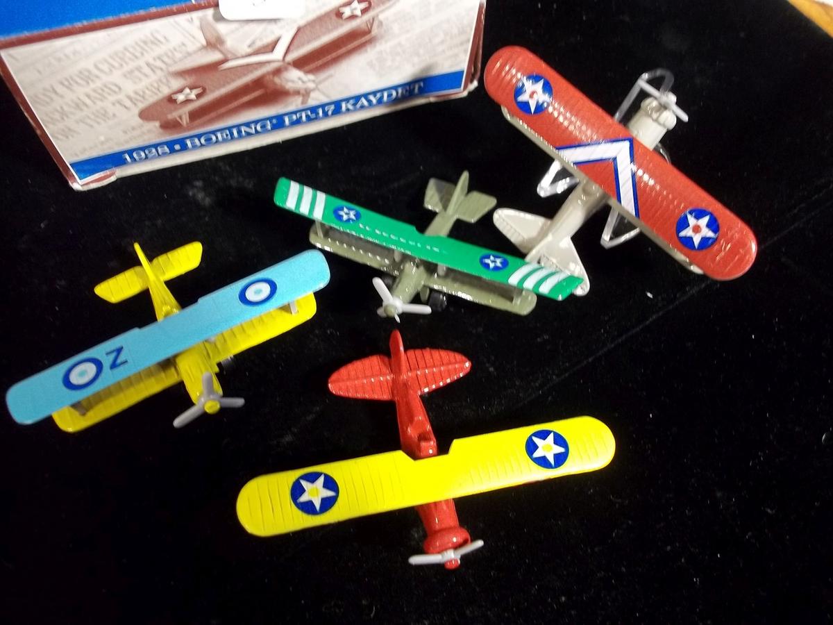 Set Of 4 Vintage Diecast Model Airplanes