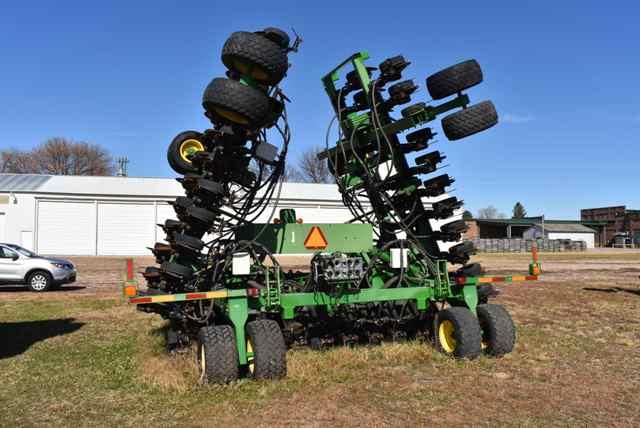 (Located in Sleepy Eye, MN) John Deere Model #1890