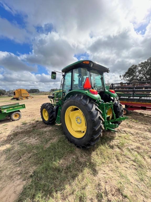 2019 JD 6105e Tractor