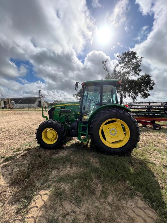 2019 JD 6105e Tractor