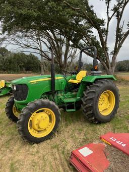 John Deere 5065e