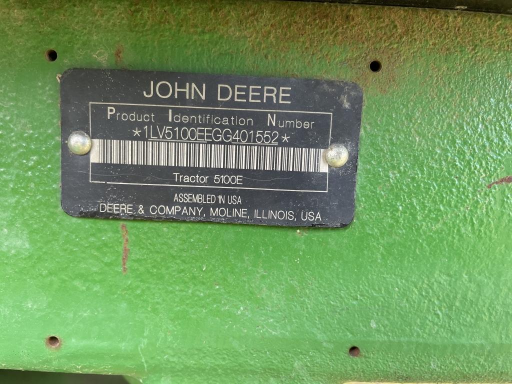 JOHN DEERE 5100E