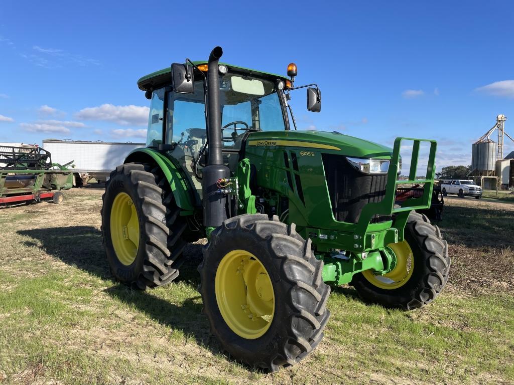 2021 JD 6105E