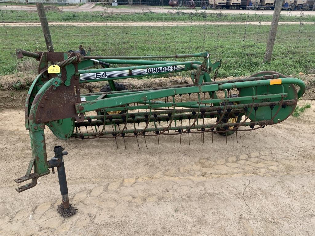 JD 64 Ground Drive Rake