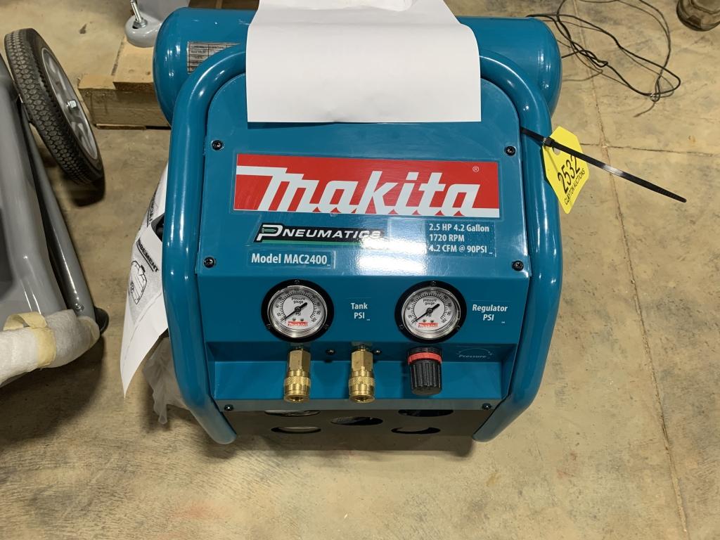 Makita Mac2400 Air Compressor - UNUSED