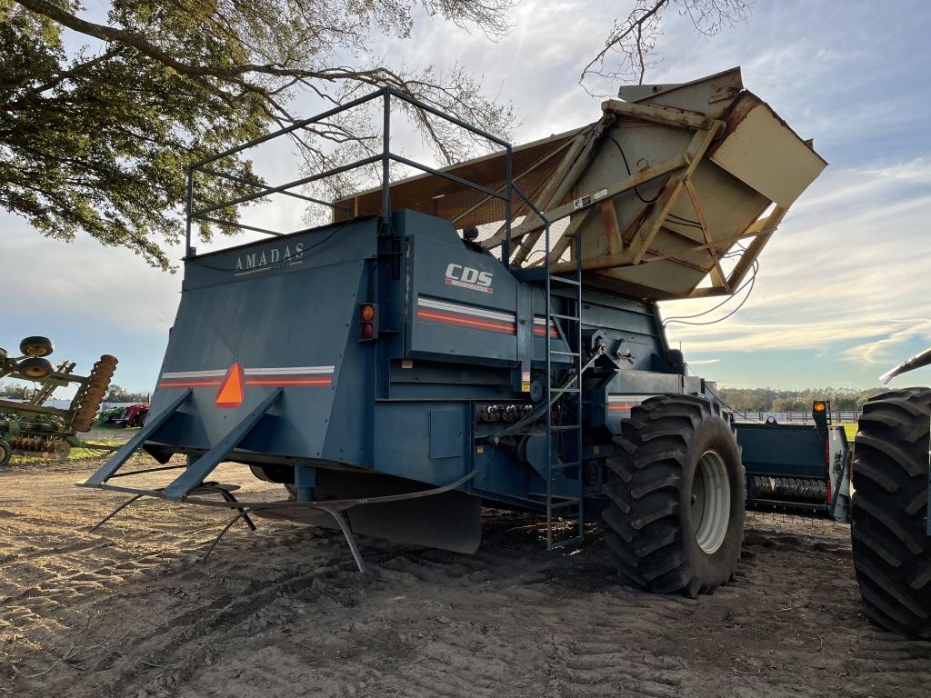 2003 Amadas 6 Row 2100 Peanut Combine