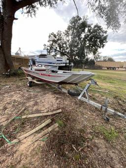 Fisher 18' Bass Boat