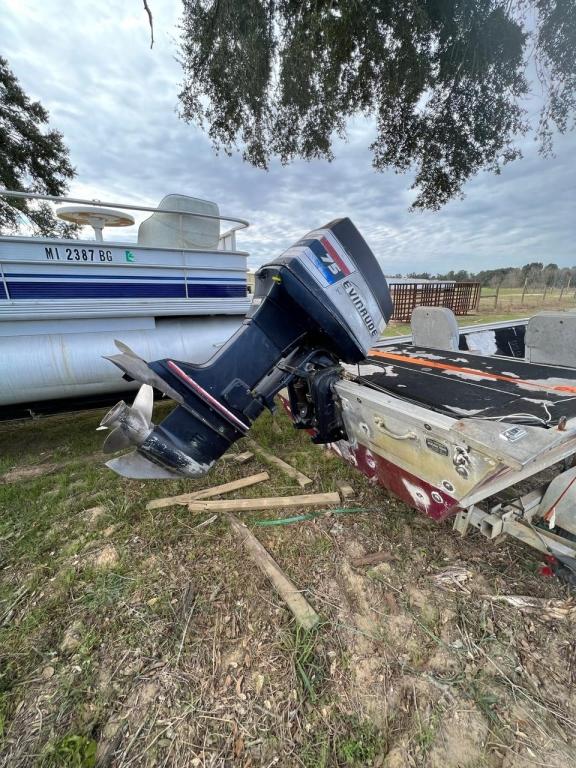 Fisher 18' Bass Boat