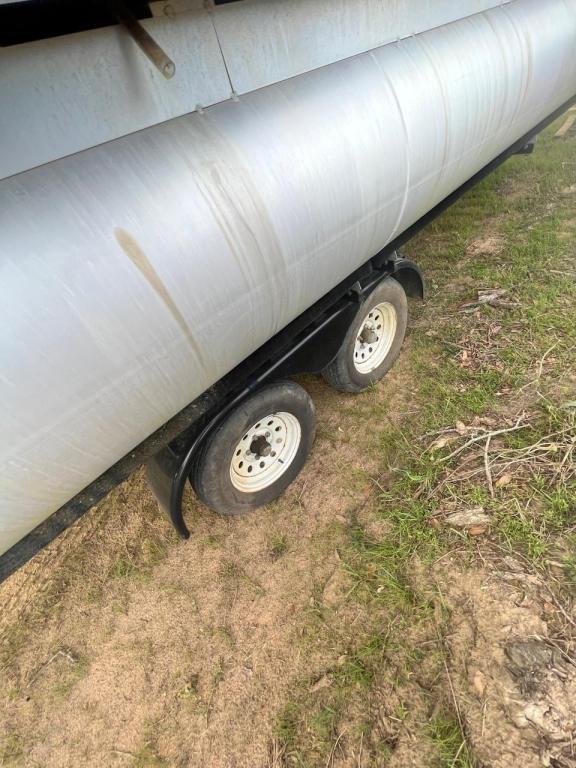 1996 Admiral 24' Pontoon