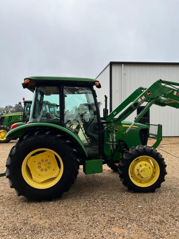 JOHN DEERE 5075E