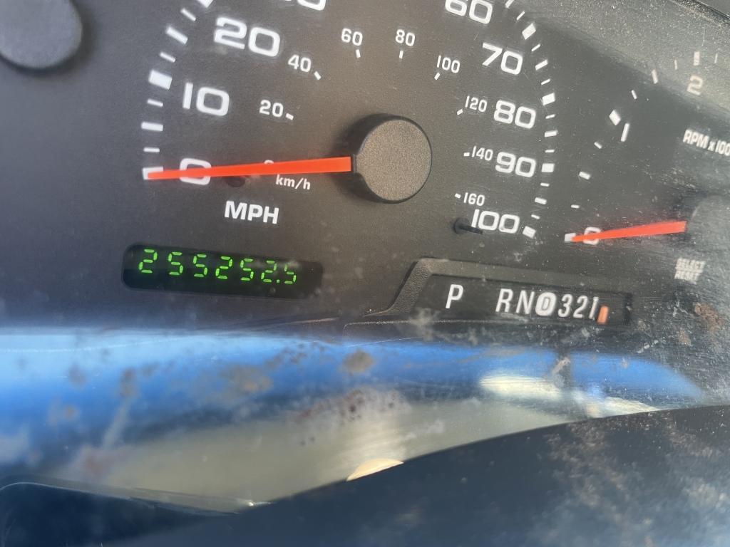 2000 Ford F550