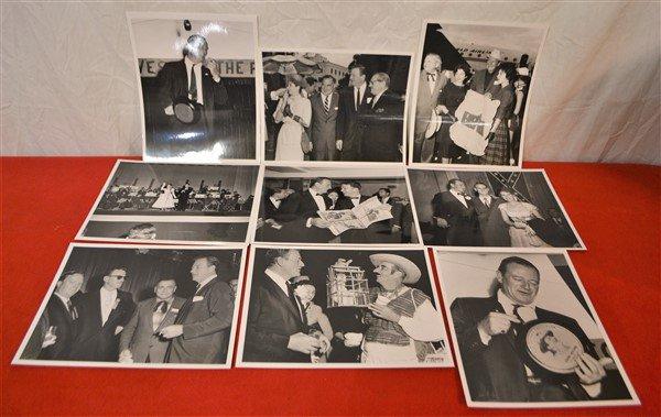 14 John Wayne Photos w/negatives