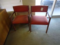 SIDE CHAIRS (X2)