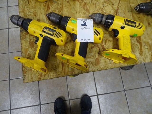 DEWALT DRILLS NO BATTERY’S (X3)