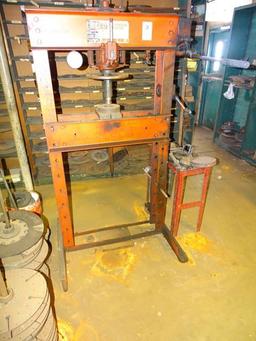 ACCO 40 TON PRESS W/DIES