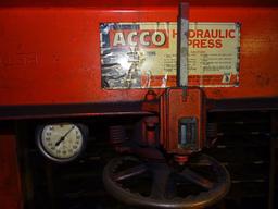 ACCO 40 TON PRESS W/DIES