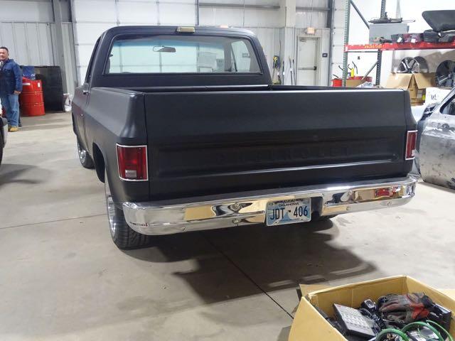 1979 CHEVY C-10 W/350 & TURBO 400 TRANS BOTH