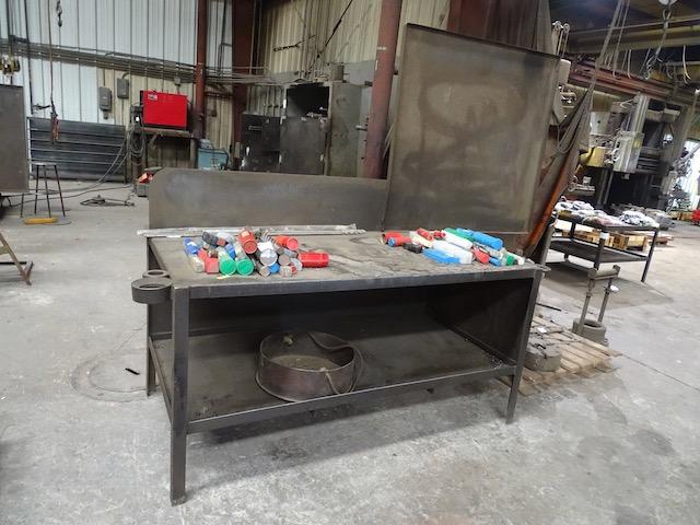 METAL TABLE 72X 36