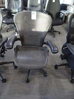 CASTERED EXECUTIVE CHAIRS