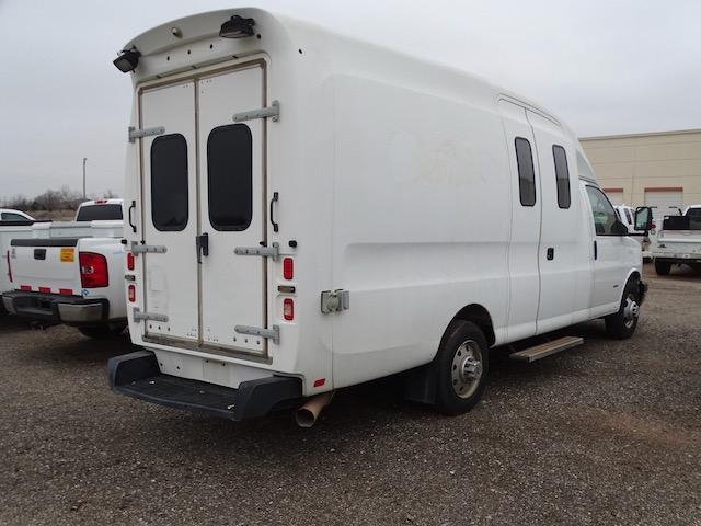 2010 CHEVY EXPRESS 3500