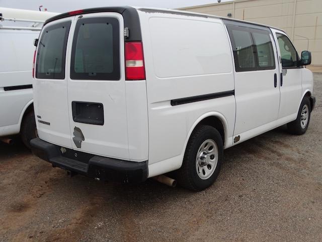 2010 CHEVY EXPRESS