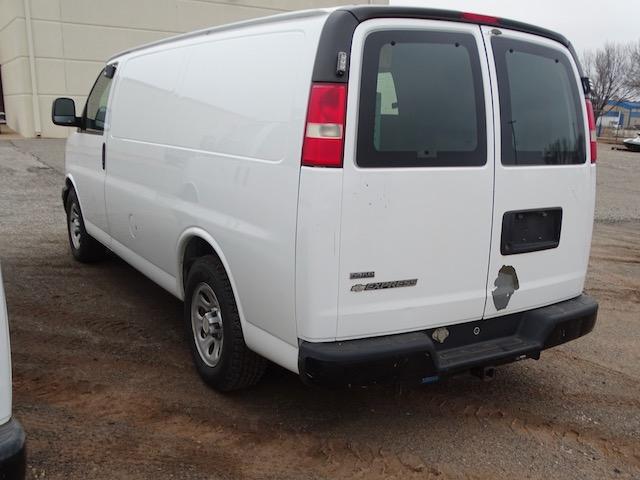 2010 CHEVY EXPRESS