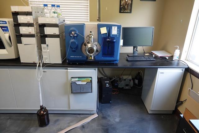 AB SCIEX TRIPLE QUAD 4500 MASS SPECTROMETER SYSTEM