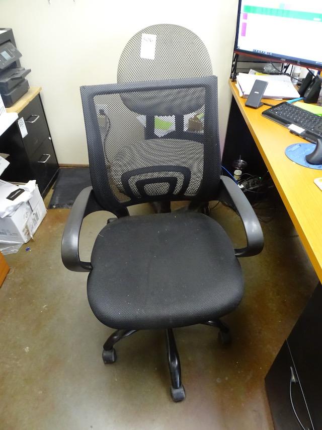 OFFICE CHAIRS (X2)