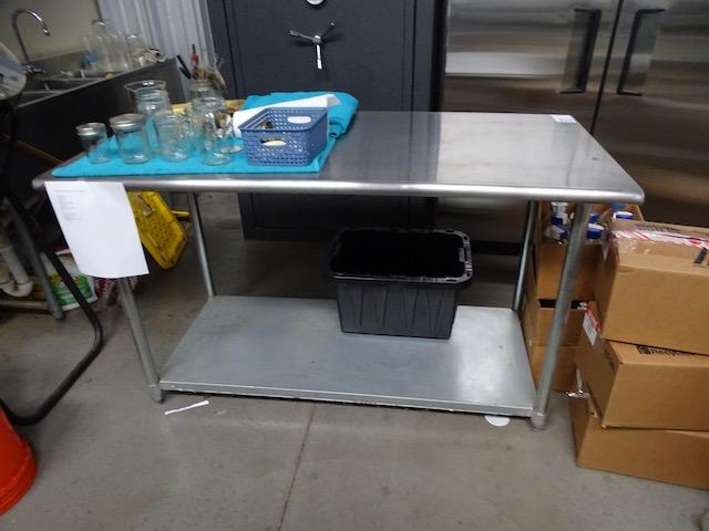 S/S TABLE W/BOTTOM SHELF 60X30”