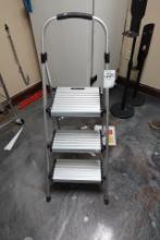 COSCO STEP LADDER