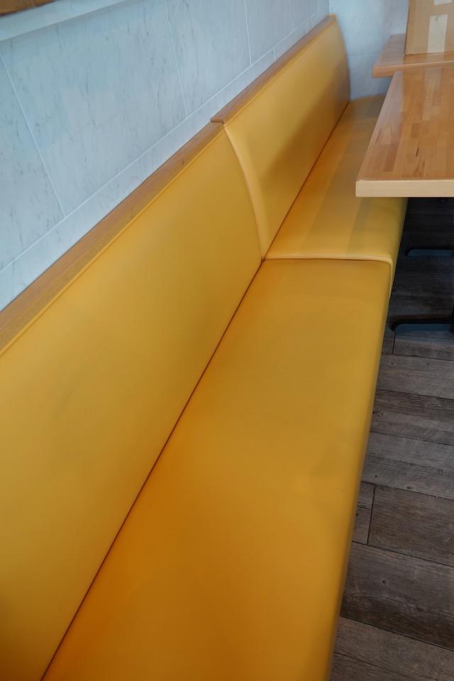 YELLOW LEATHER SINGLE SIDE BOOTHS (X7)