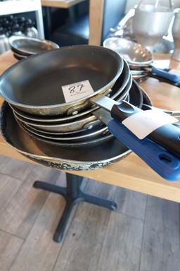 SKILLETS (X7)