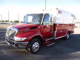 2004 INTL 4300 AMBULANCE