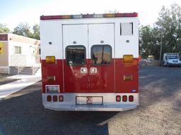 2004 INTL 4300 AMBULANCE