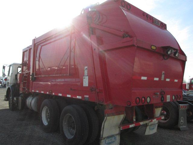 2007 AUTOCAR GARBAGE TRUCK