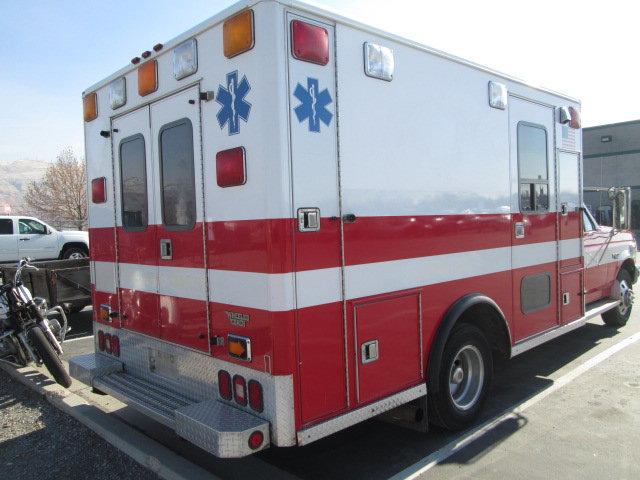 1995 FORD F350 AMBULANCE