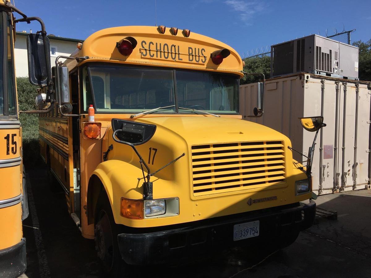 OFF SITE LOT -1991 INTL 3800 BUS