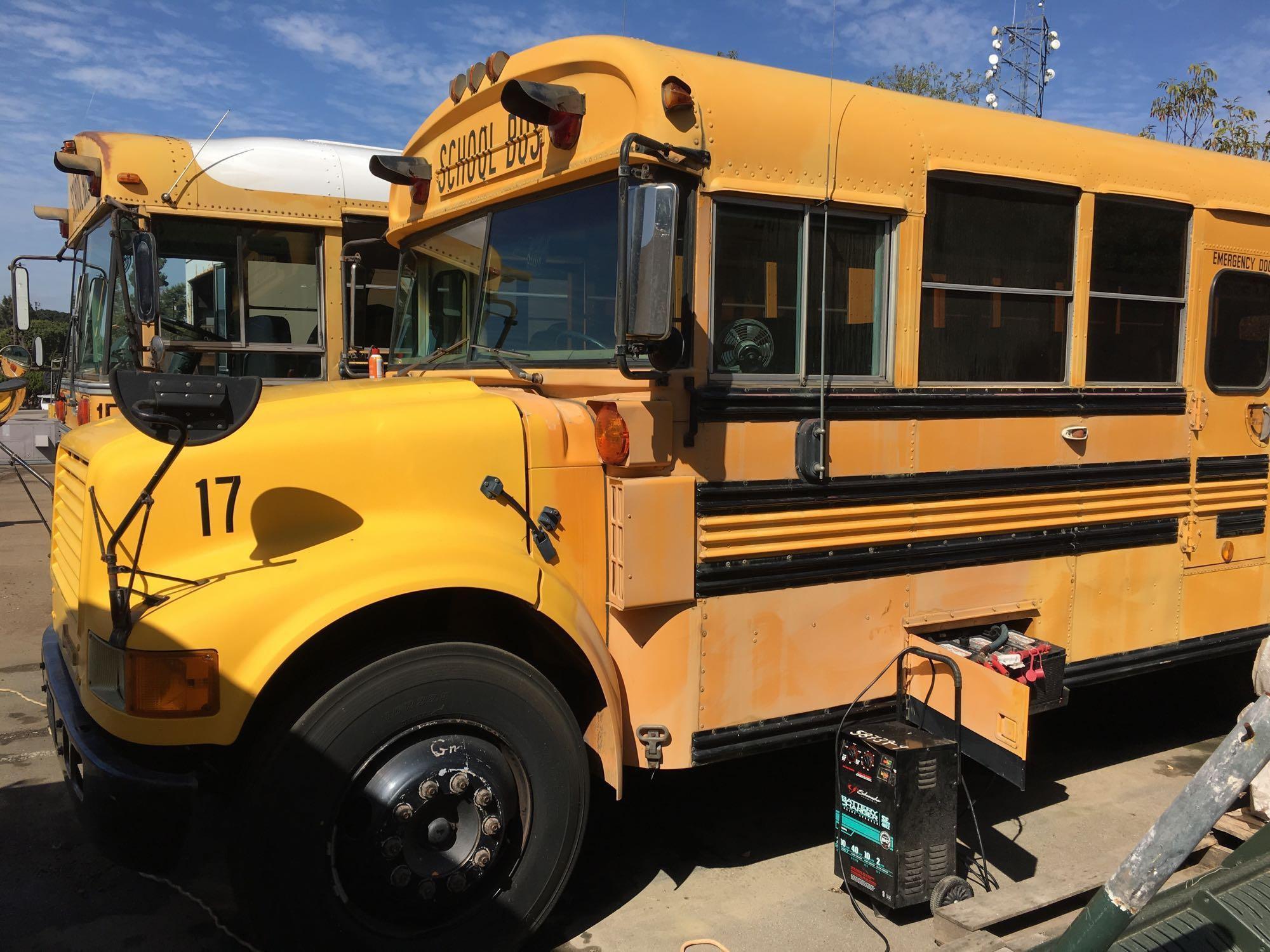 OFF SITE LOT -1991 INTL 3800 BUS