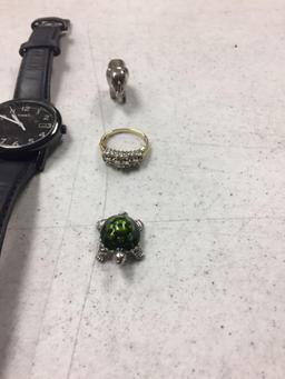 WATCH/RING/SMALL FIGURINES